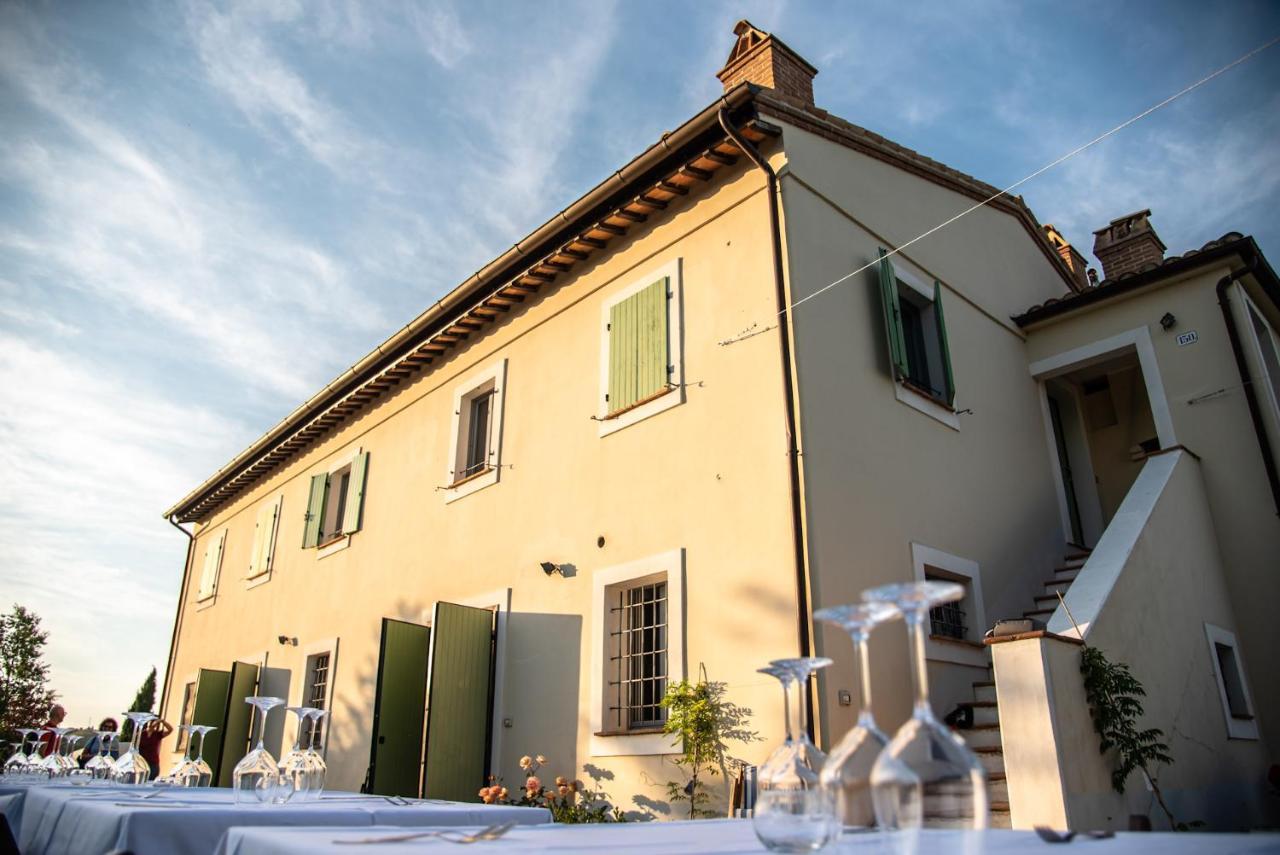 Recchi Franceschini Bike Hotel Last - Minute - Availability Montalto delle Marche ภายนอก รูปภาพ