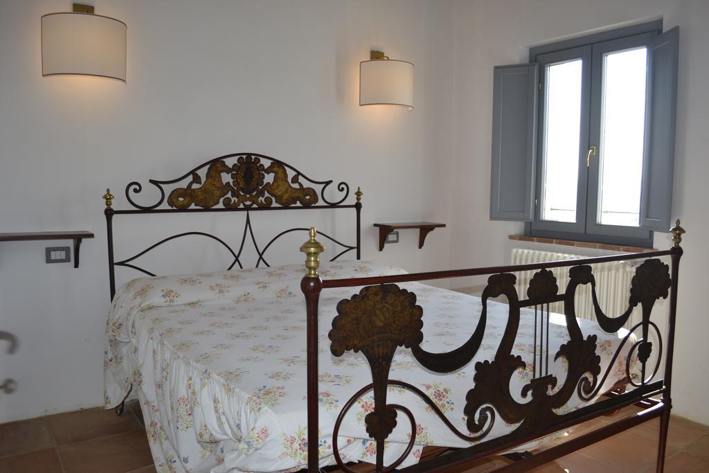Recchi Franceschini Bike Hotel Last - Minute - Availability Montalto delle Marche ห้อง รูปภาพ